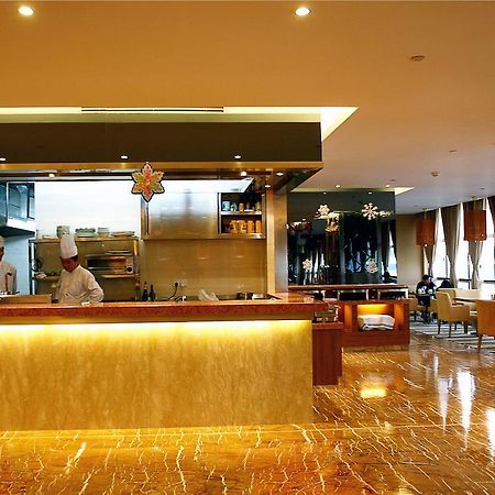 Shenzhen Luohu Railway Station Hotel - West Building Bagian luar foto