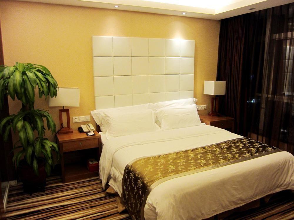 Shenzhen Luohu Railway Station Hotel - West Building Bagian luar foto