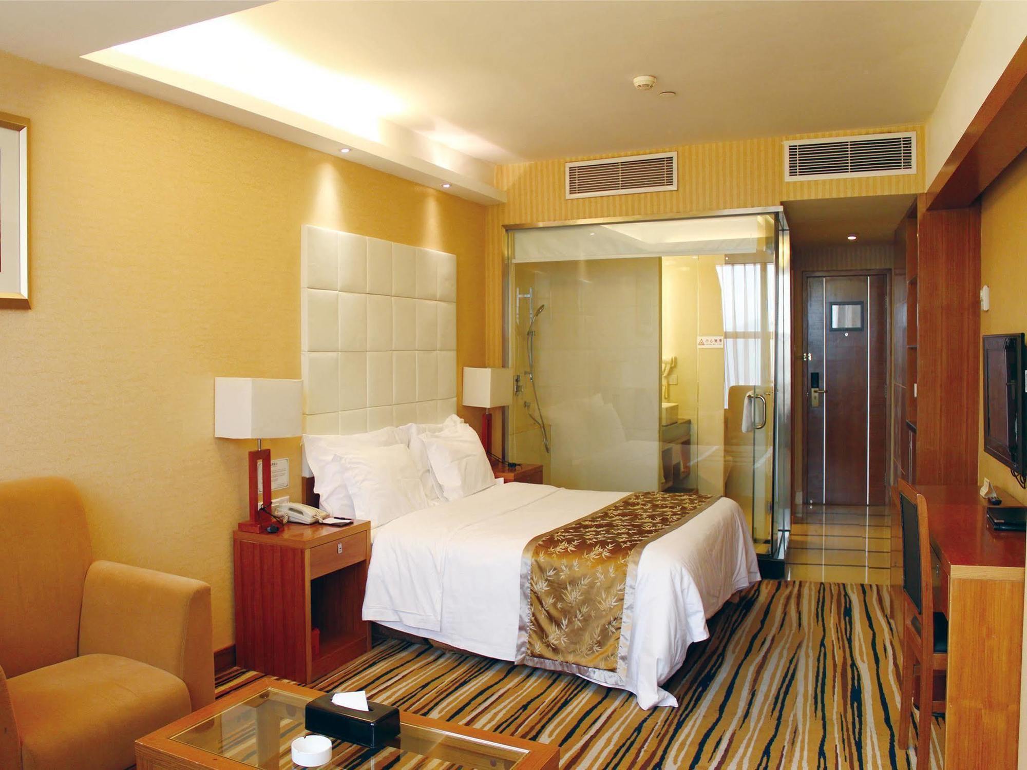 Shenzhen Luohu Railway Station Hotel - West Building Bagian luar foto