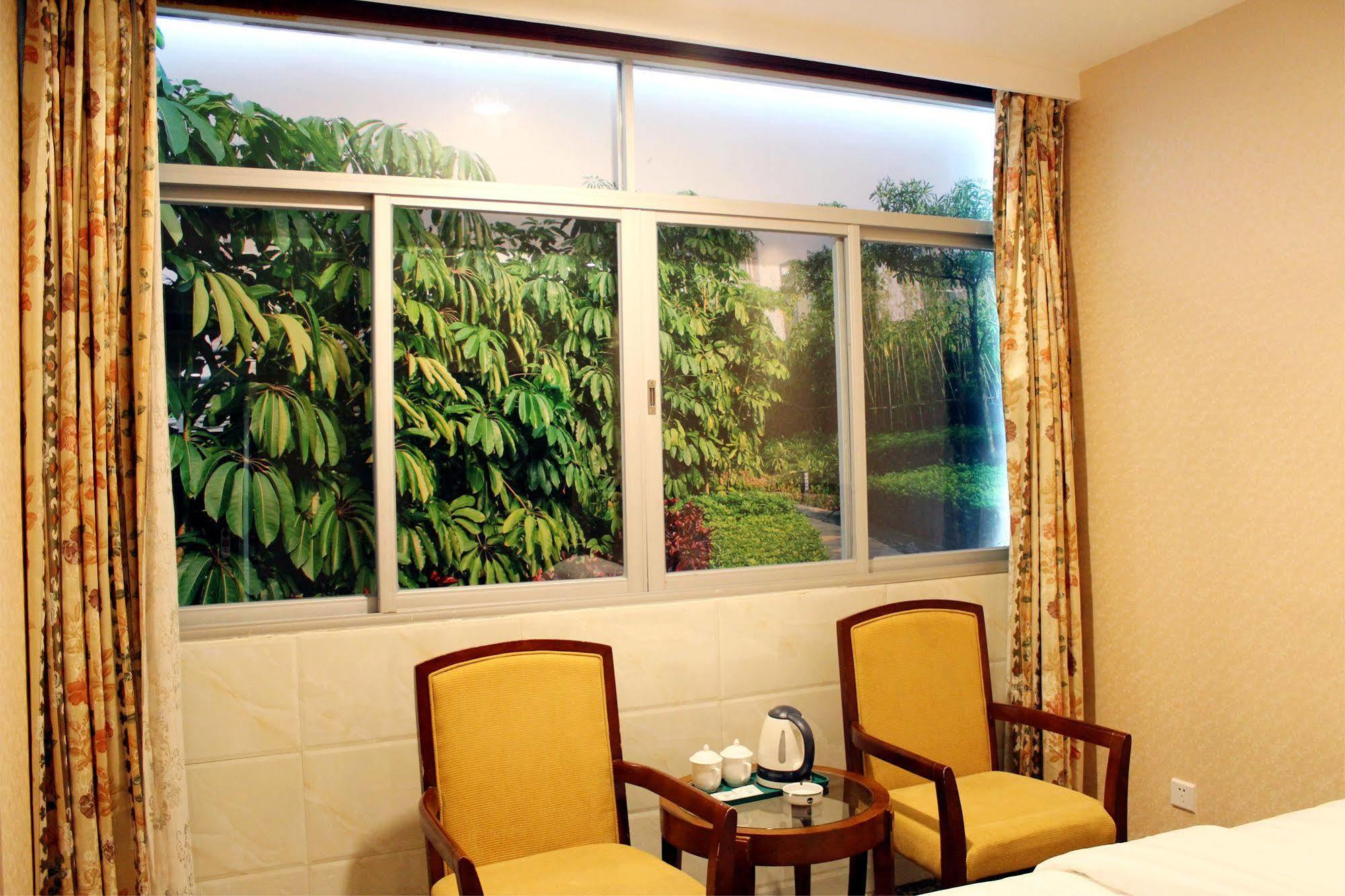 Shenzhen Luohu Railway Station Hotel - West Building Bagian luar foto