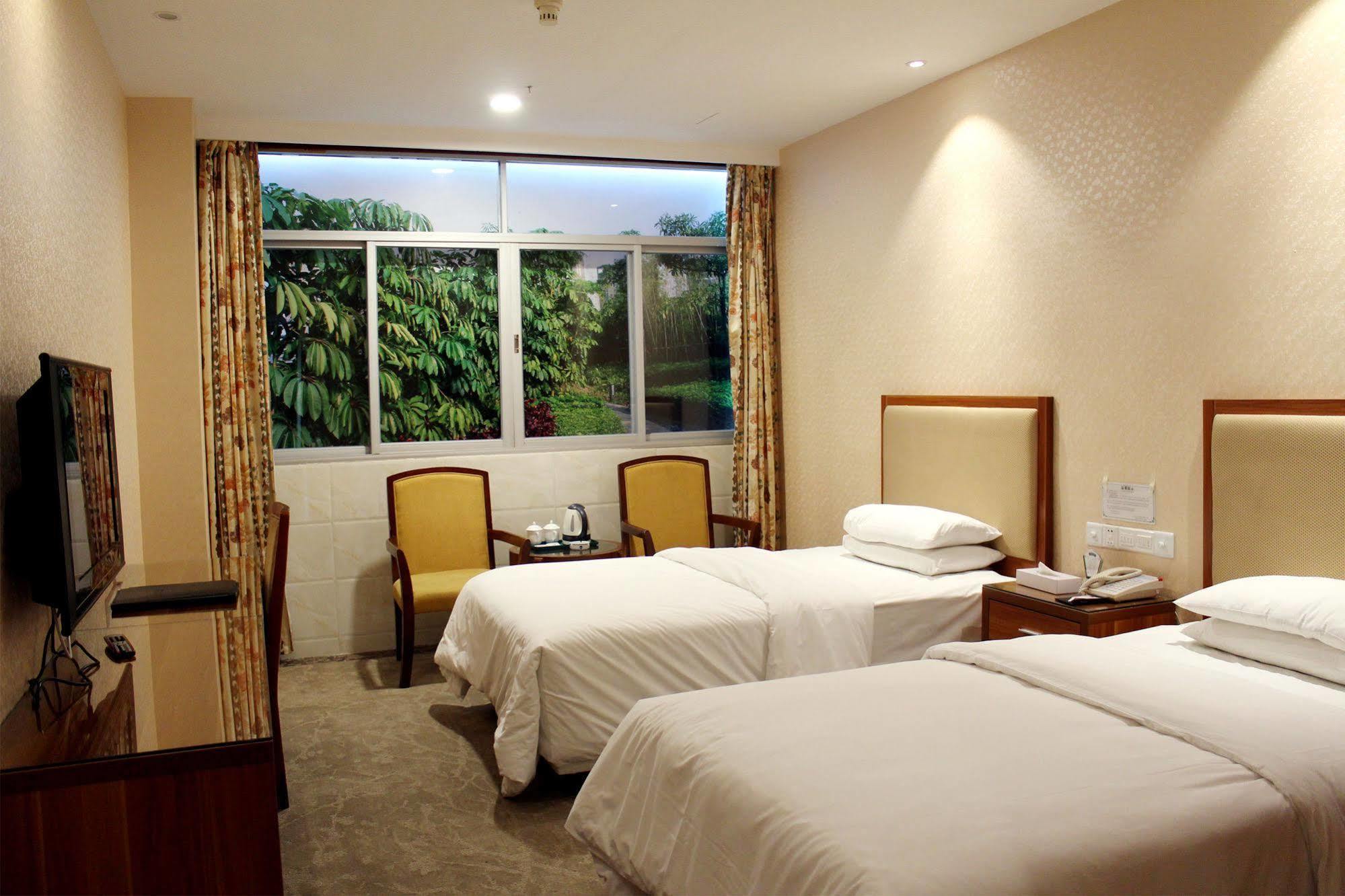 Shenzhen Luohu Railway Station Hotel - West Building Bagian luar foto