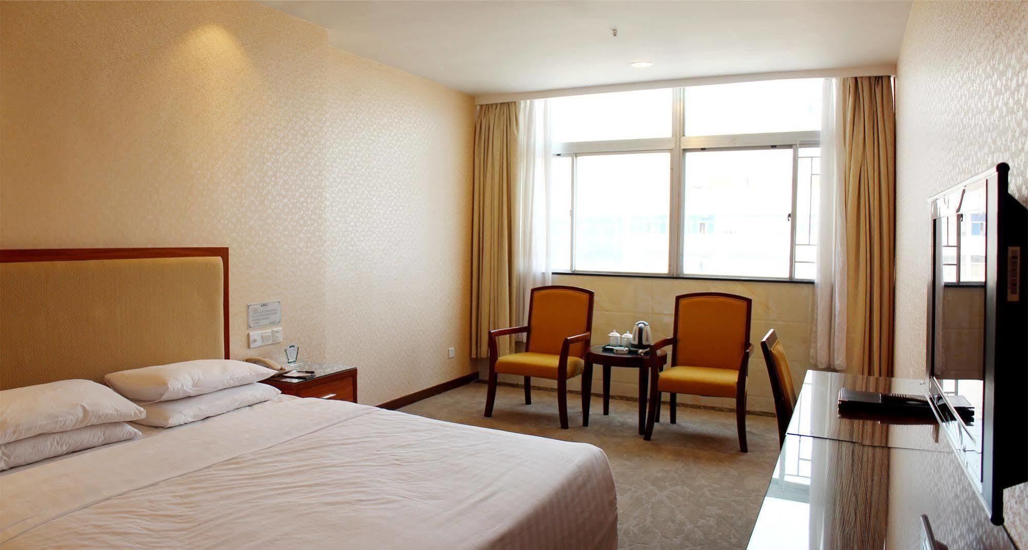 Shenzhen Luohu Railway Station Hotel - West Building Bagian luar foto